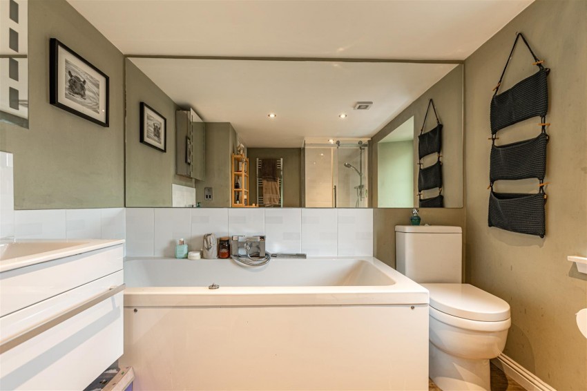 Images for 35 Earlston Road, Stow