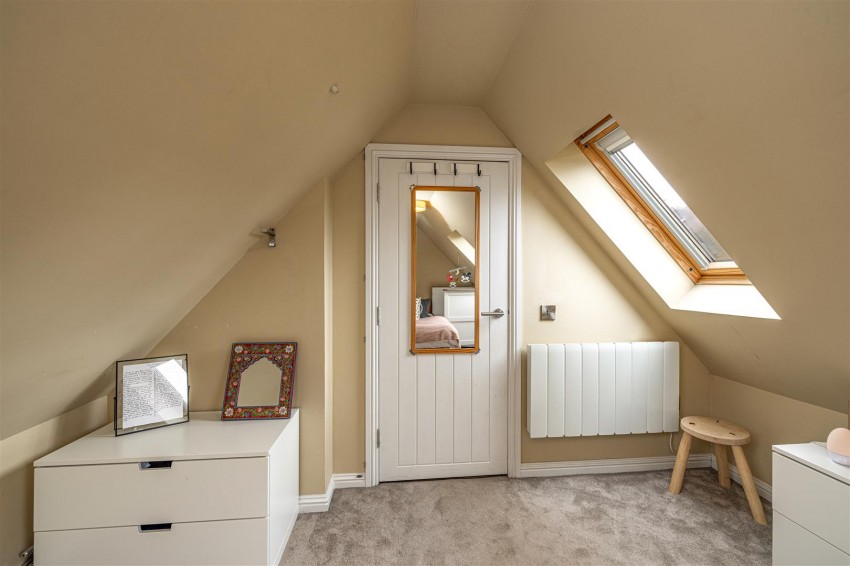 Images for 35 Earlston Road, Stow