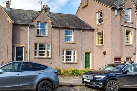 View Full Details for 16 Morow Gardens, Melrose