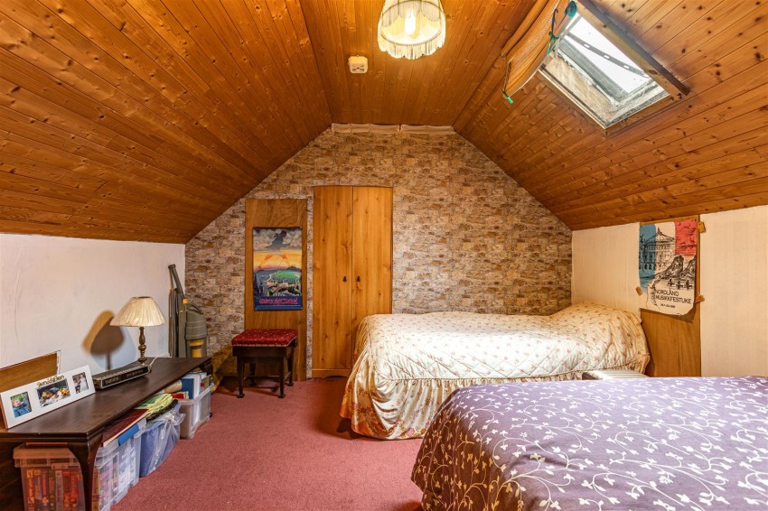 Images for 16 Morow Gardens, Melrose