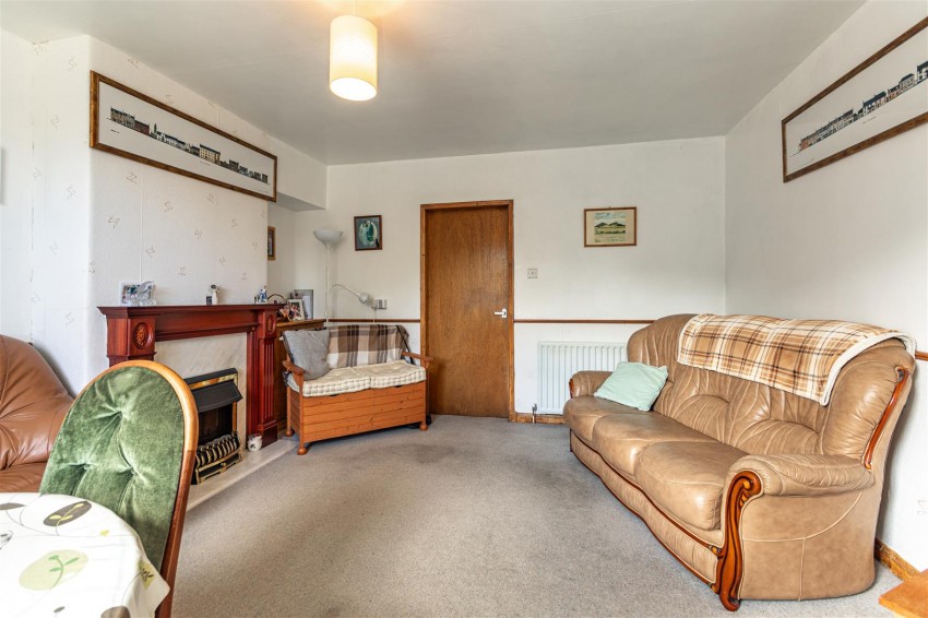 Images for 16 Morow Gardens, Melrose