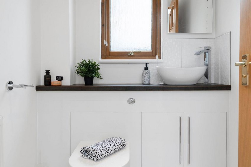 Images for 1 Hillside Drive, Galashiels