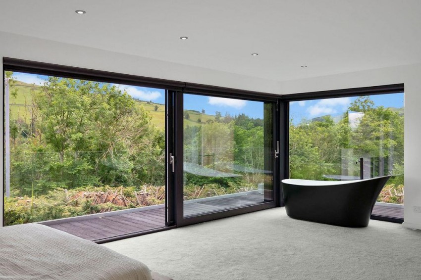 Images for 1 Hillside Drive, Galashiels