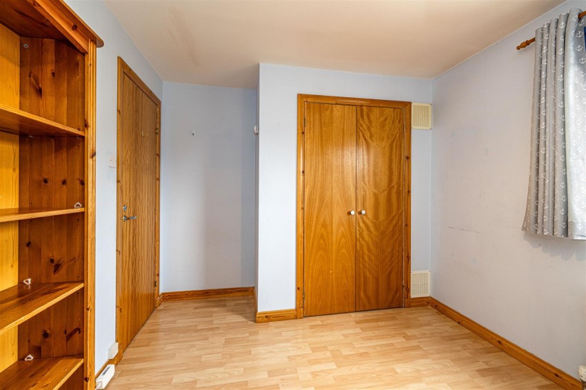 Images for 8 Shawpark Crescent, Selkirk