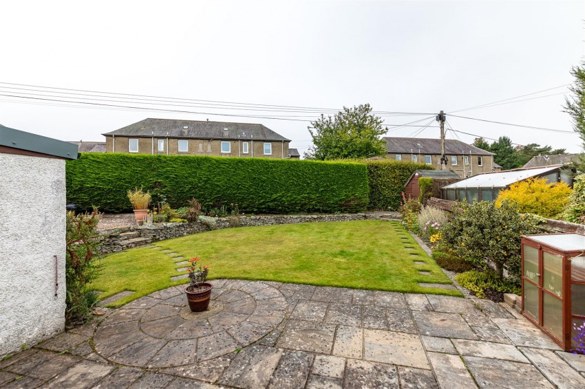 Images for 8 Shawpark Crescent, Selkirk