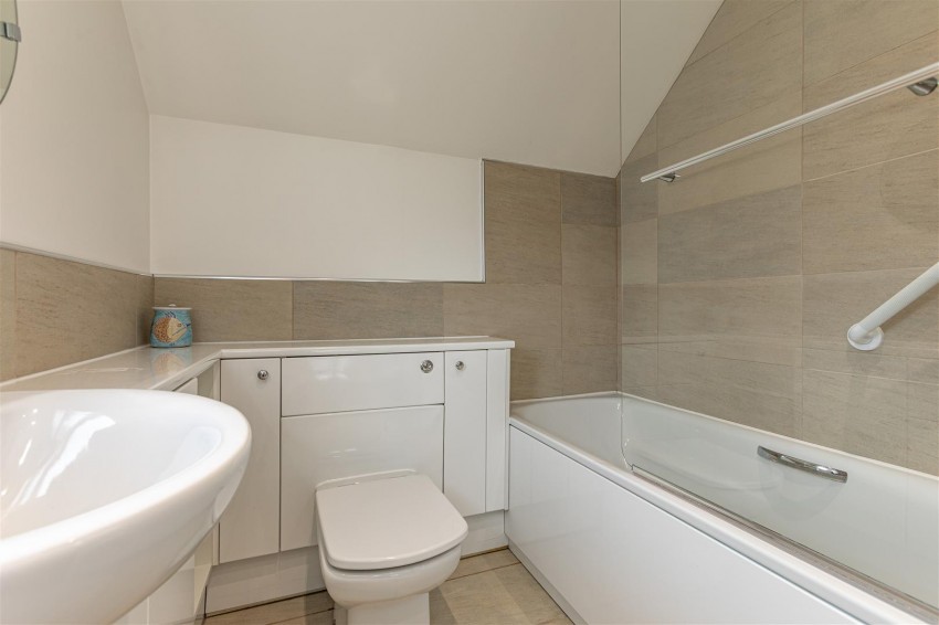 Images for 2 Waverley Gardens, Darnick, Melrose