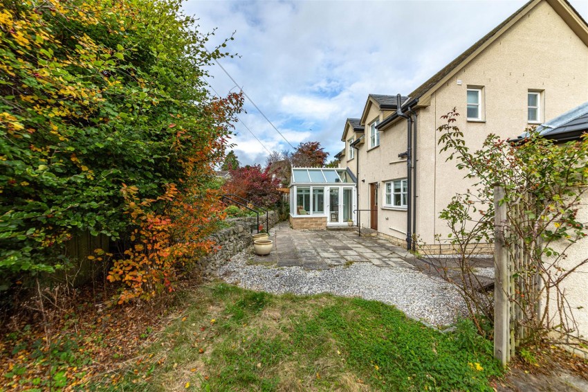 Images for 2 Waverley Gardens, Darnick, Melrose