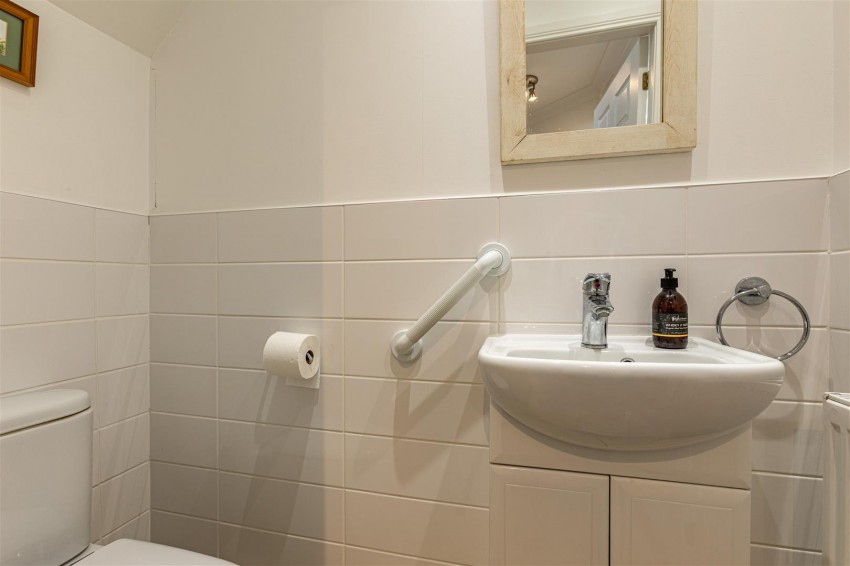 Images for 2 Waverley Gardens, Darnick, Melrose