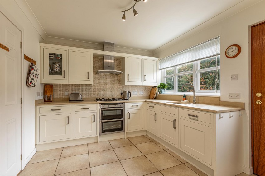 Images for 2 Waverley Gardens, Darnick, Melrose