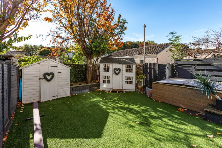 Images for 16 Stobshaw Place, Tweedbank, Galashiels