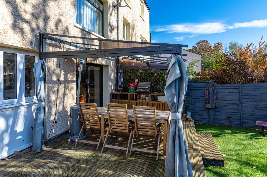 Images for 16 Stobshaw Place, Tweedbank, Galashiels