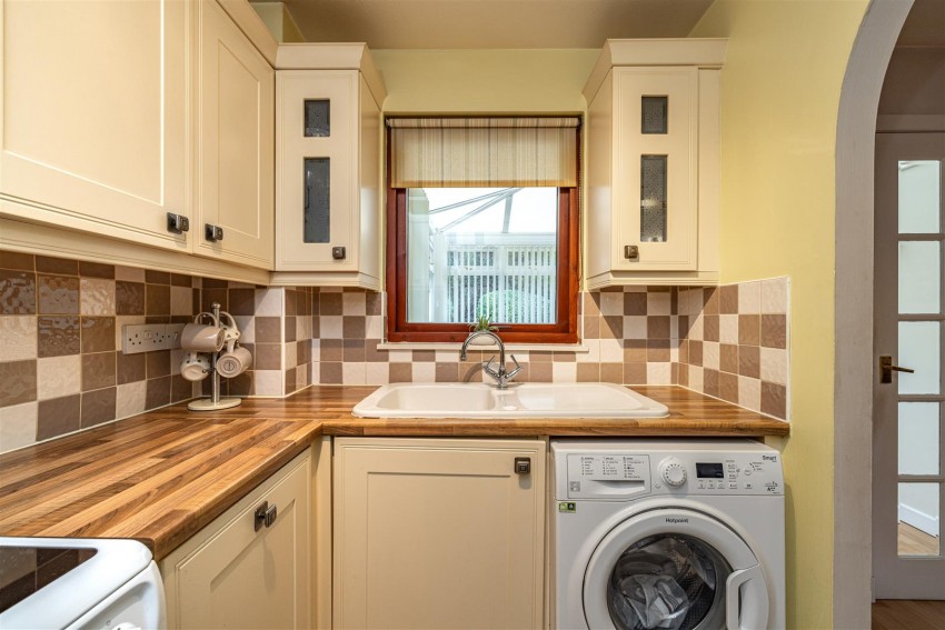 Images for 9 Sergeants Park, Newtown St. Boswells