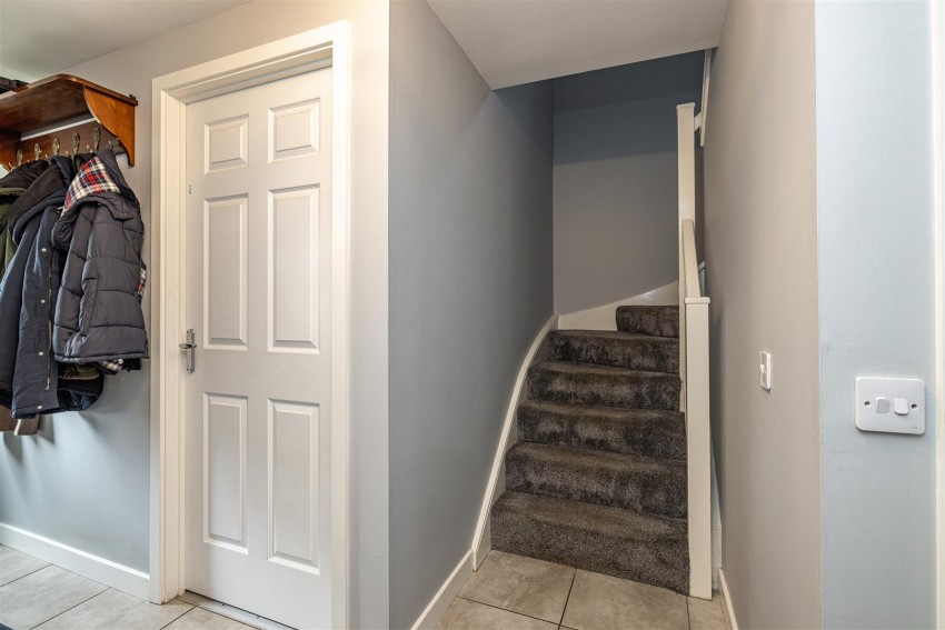 Images for 8 Knoll Park Avenue, Galashiels