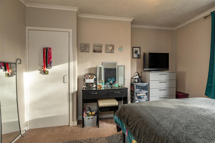 Images for 15 Balmoral Avenue, Galashiels