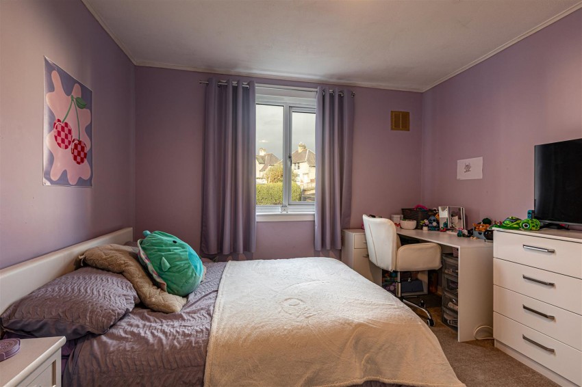 Images for 15 Balmoral Avenue, Galashiels