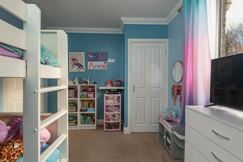 Images for 15 Balmoral Avenue, Galashiels