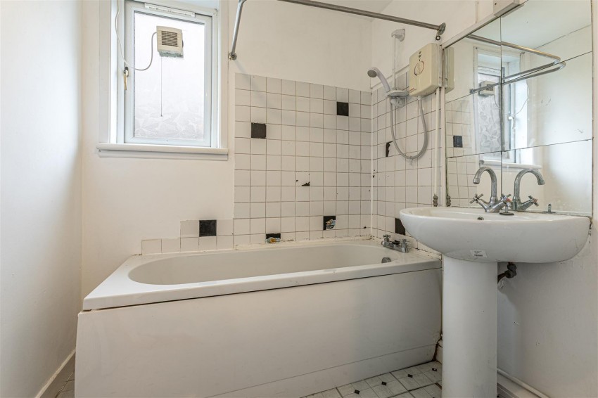 Images for 9 Millburn Place, Selkirk