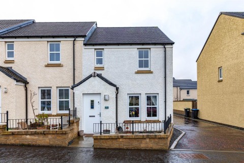 View Full Details for 28 Knoll Park, Galashiels
