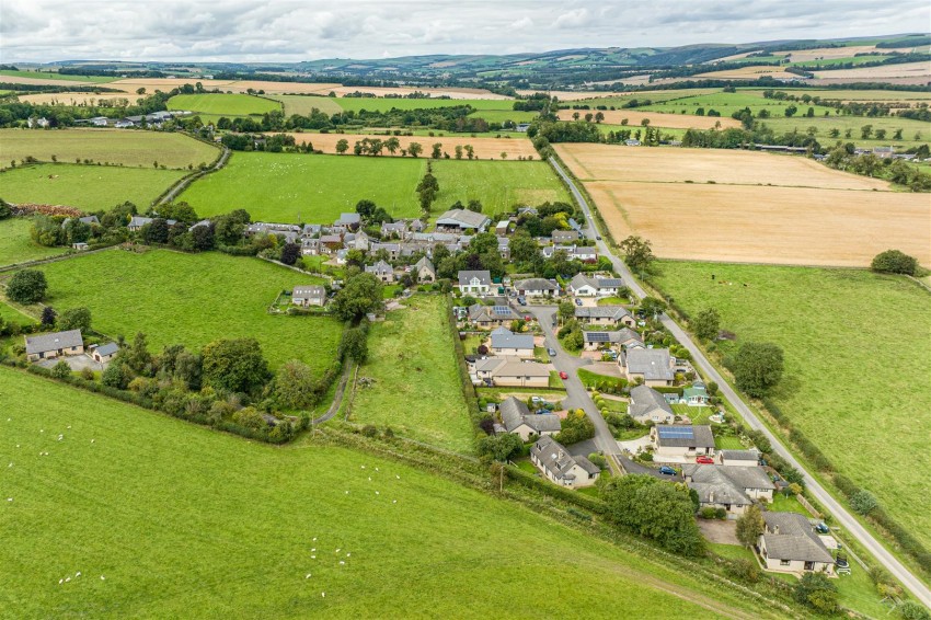 Images for 12 The Croft, Blainslie