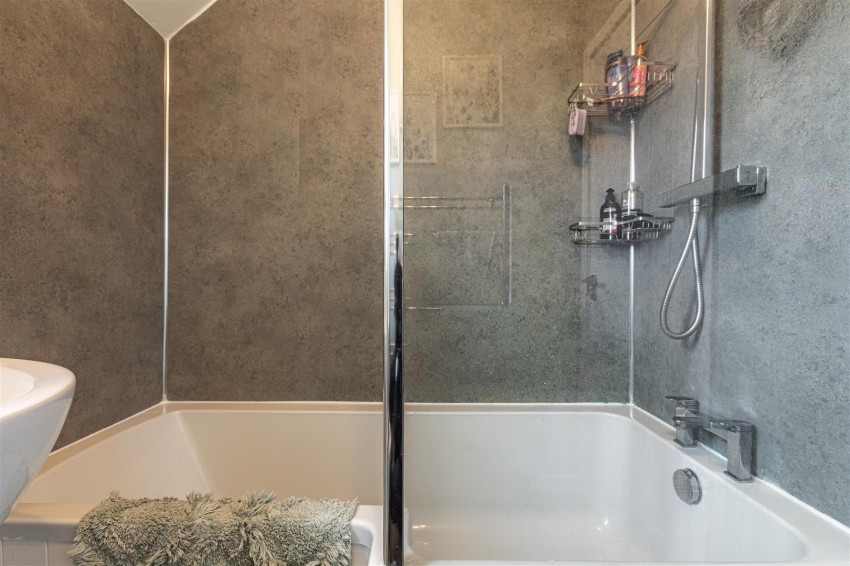 Images for Weirgate Brae, St Boswells