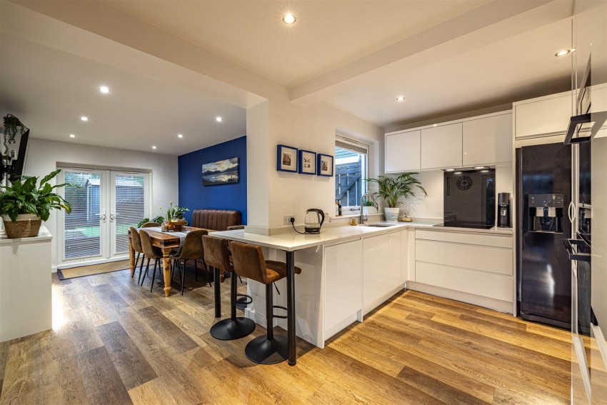 Images for 9 Elm Row, Galashiels