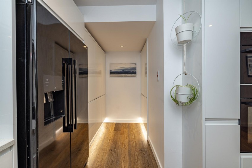 Images for 9 Elm Row, Galashiels