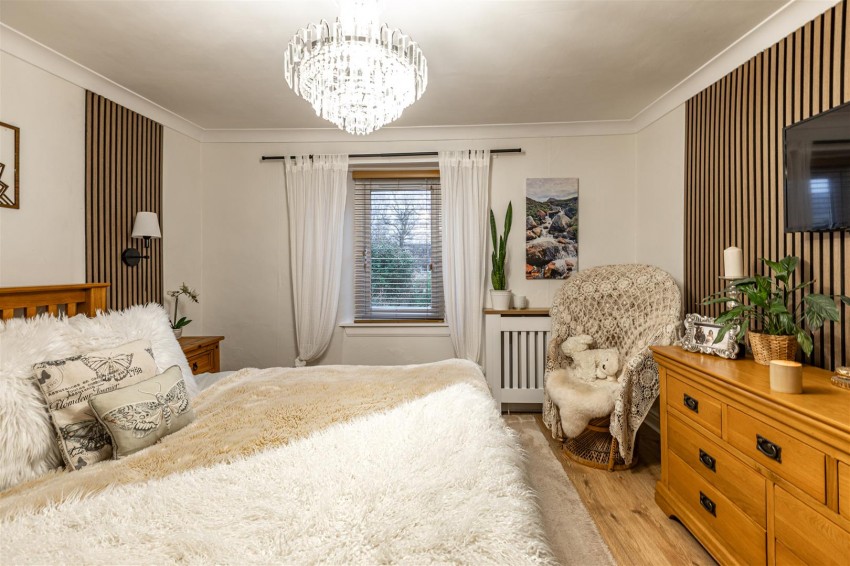 Images for 9 Elm Row, Galashiels