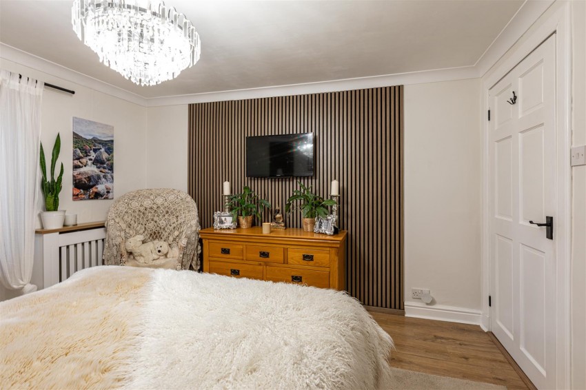 Images for 9 Elm Row, Galashiels