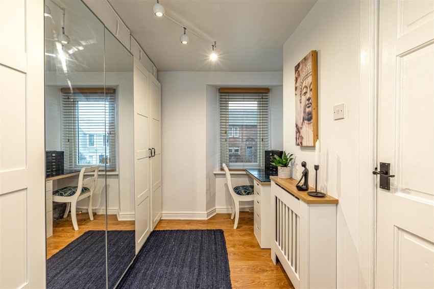 Images for 9 Elm Row, Galashiels