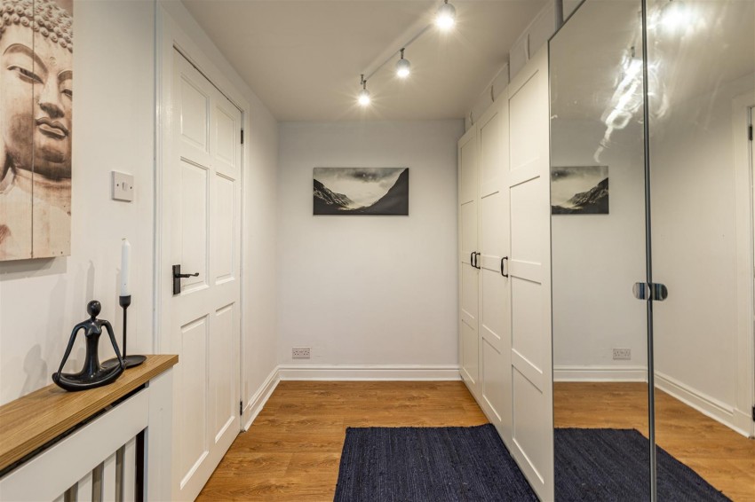 Images for 9 Elm Row, Galashiels