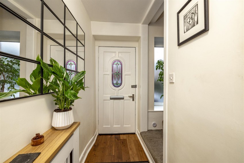 Images for 9 Elm Row, Galashiels