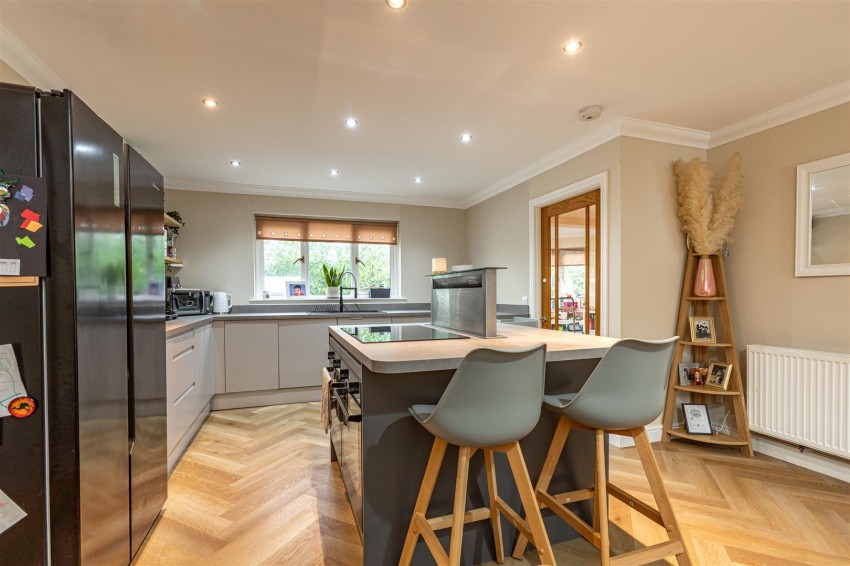 Images for Yarrowdene, Broadmeadows, Yarrowford