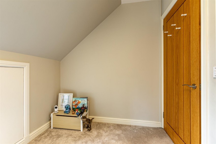 Images for Yarrowdene, Broadmeadows, Yarrowford