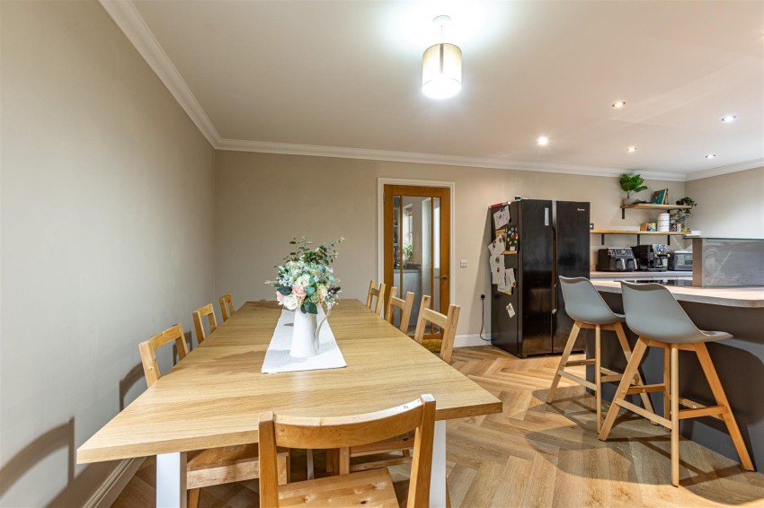 Images for Yarrowdene, Broadmeadows, Yarrowford