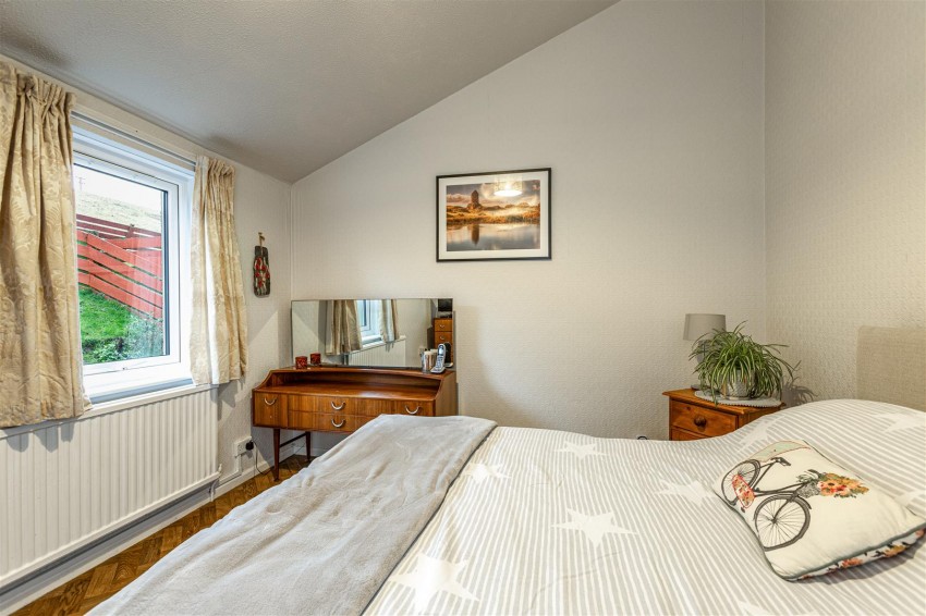 Images for 15 Balnakiel Terrace, Galashiels