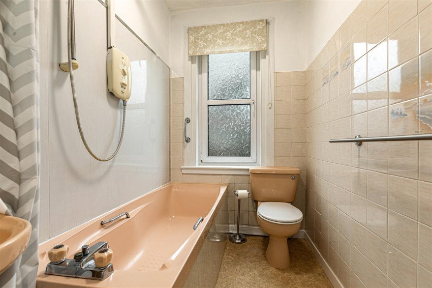 Images for 7 Summerfield, Earlston