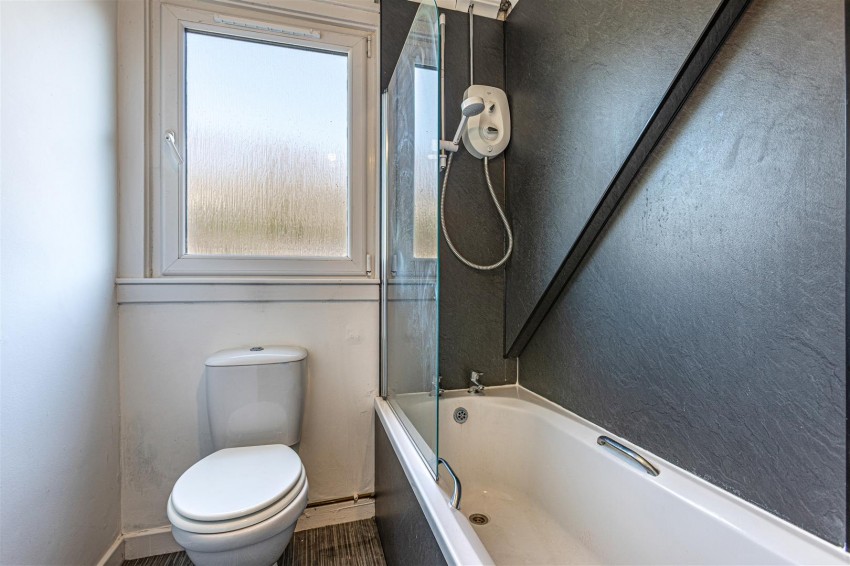 Images for 19 Stirling Place, Galashiels