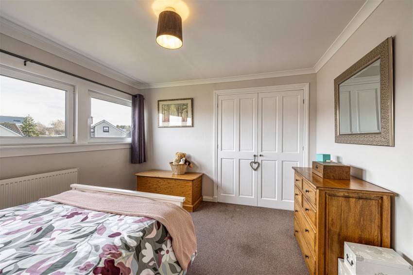 Images for 19 Pinnaclehill Park, Kelso