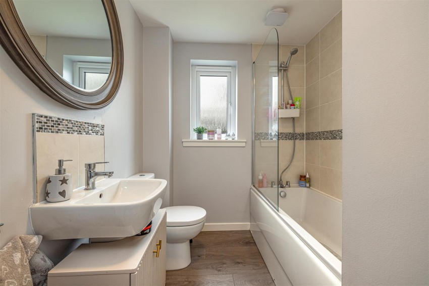 Images for 61 Kingfisher Grove, Galashiels