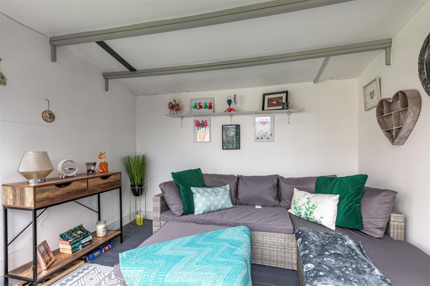 Images for 61 Kingfisher Grove, Galashiels