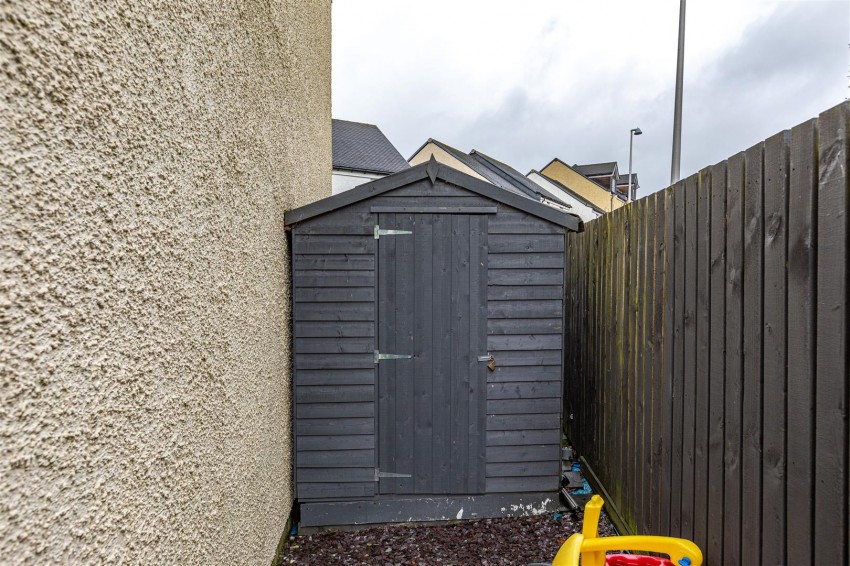 Images for 61 Kingfisher Grove, Galashiels