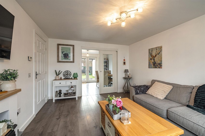 Images for 61 Kingfisher Grove, Galashiels