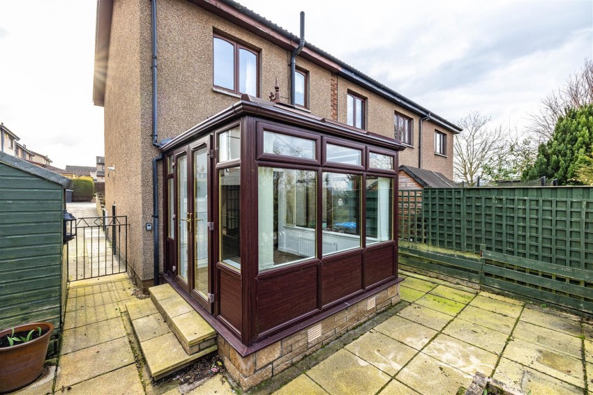 Images for 9 Heathpark Place, Selkirk