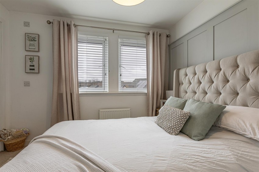 Images for 27 Stonyford, Lauder