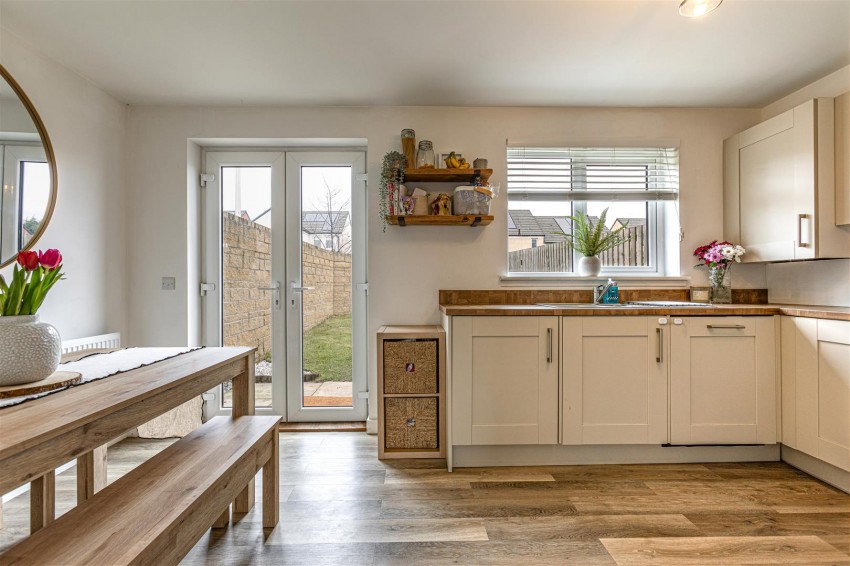 Images for 27 Stonyford, Lauder