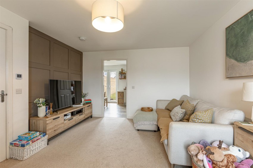 Images for 27 Stonyford, Lauder