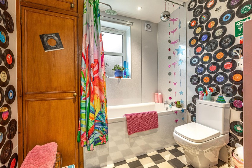 Images for 5 Bleachfield Road, Selkirk
