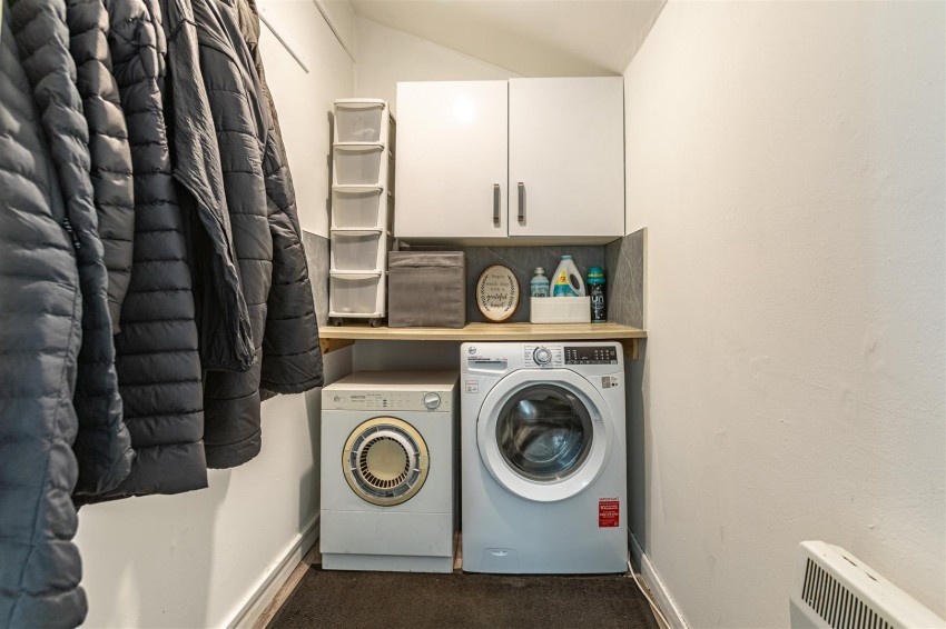 Images for 4 Heather Court, Galashiels