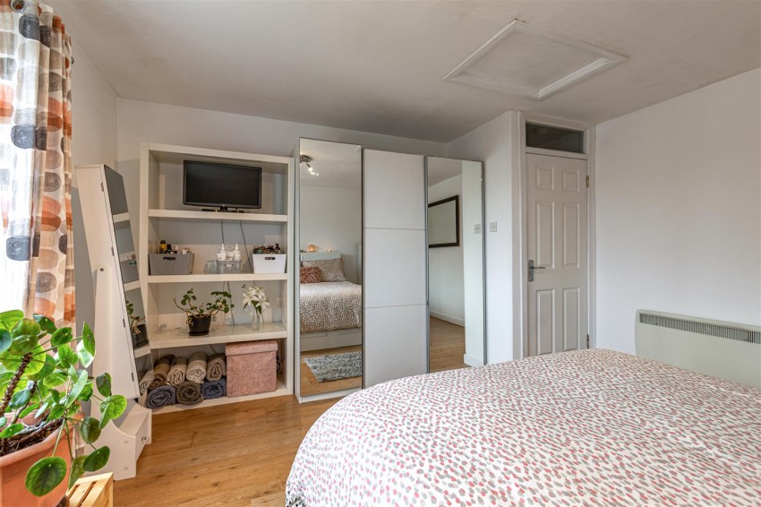 Images for 4 Heather Court, Galashiels
