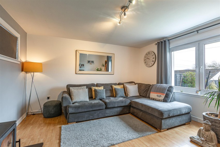 Images for 4 Heather Court, Galashiels